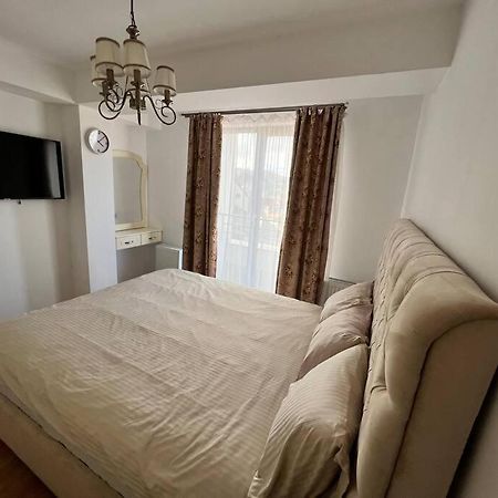 Central Apartment With Panoramic View Braşov Exteriör bild