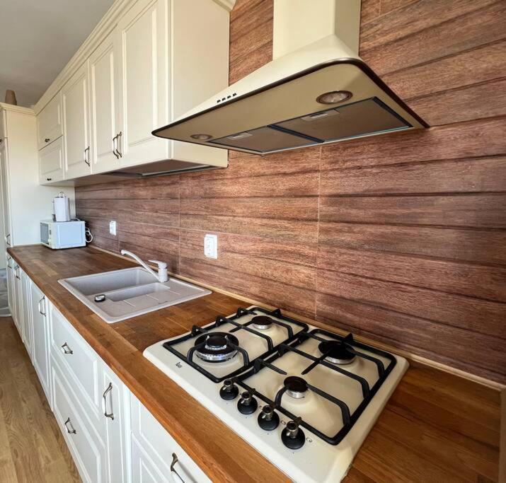 Central Apartment With Panoramic View Braşov Exteriör bild