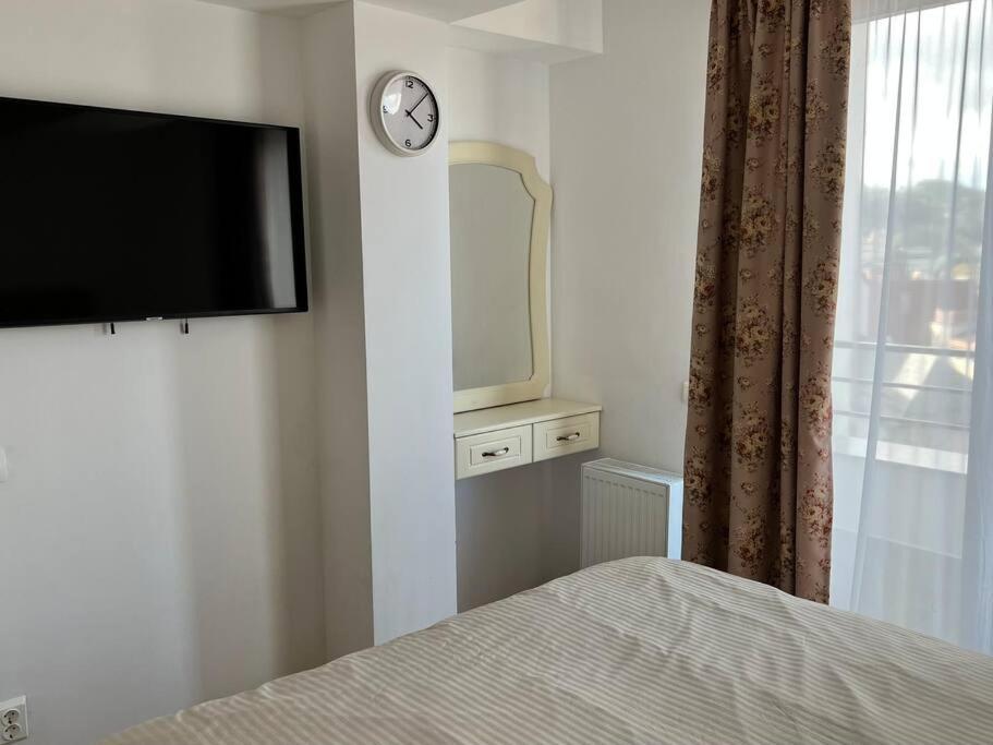 Central Apartment With Panoramic View Braşov Exteriör bild